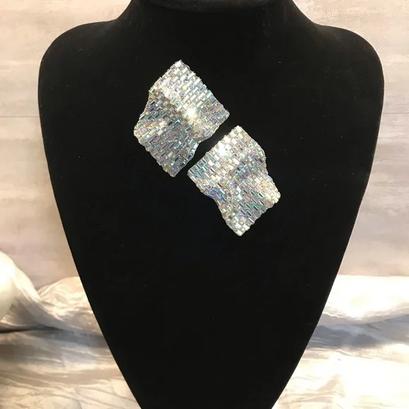 Sparkling Rhinestone Cuff Earrings - Picture 7 of 8